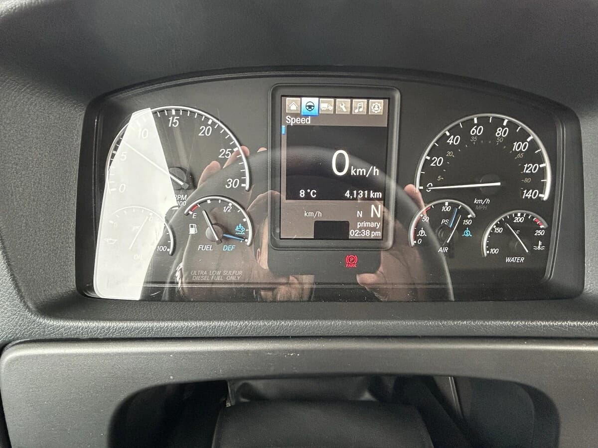 2026 Freightliner M2 106 — photo 10