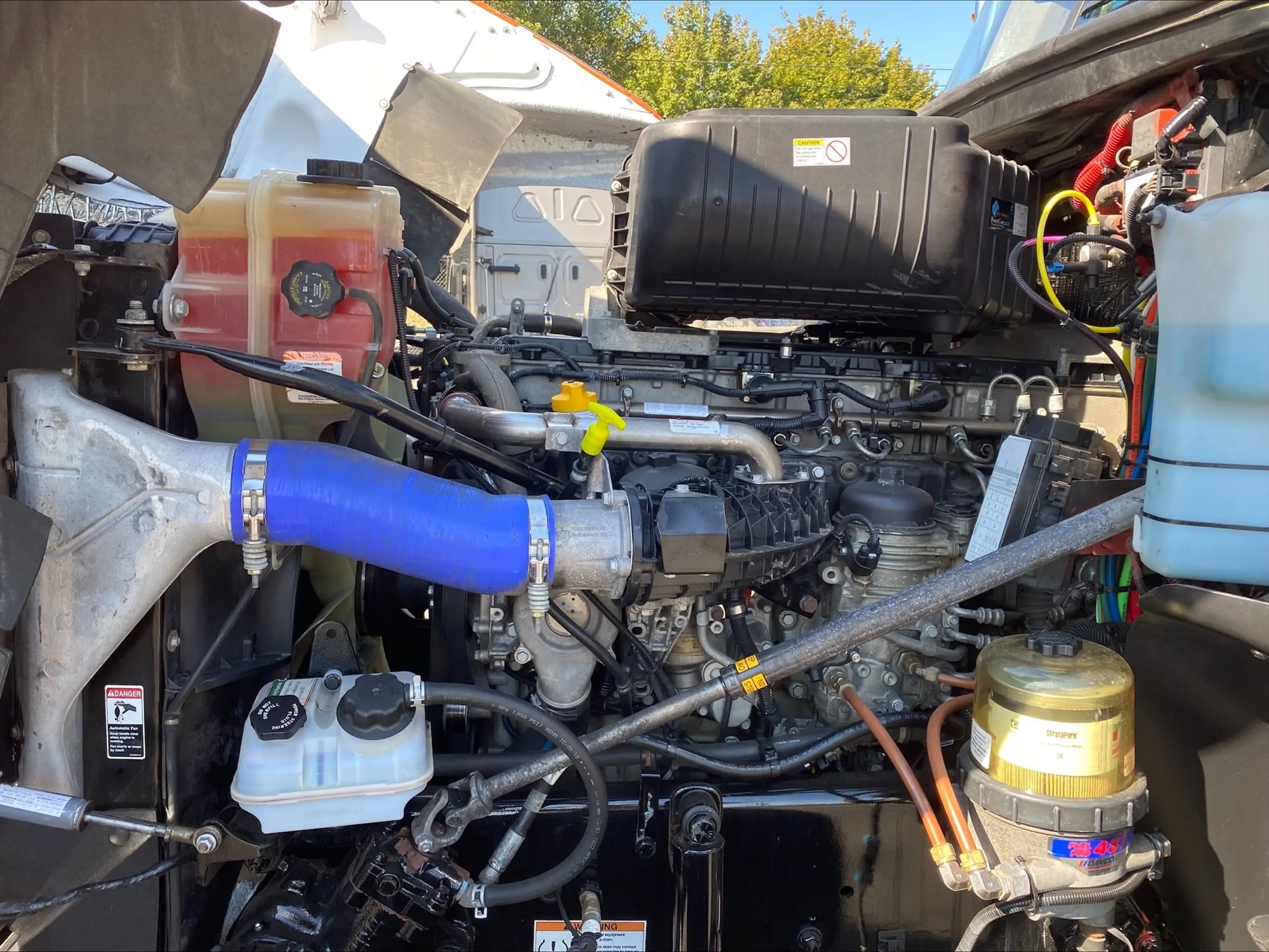 2023 Freightliner 122SD — photo 10