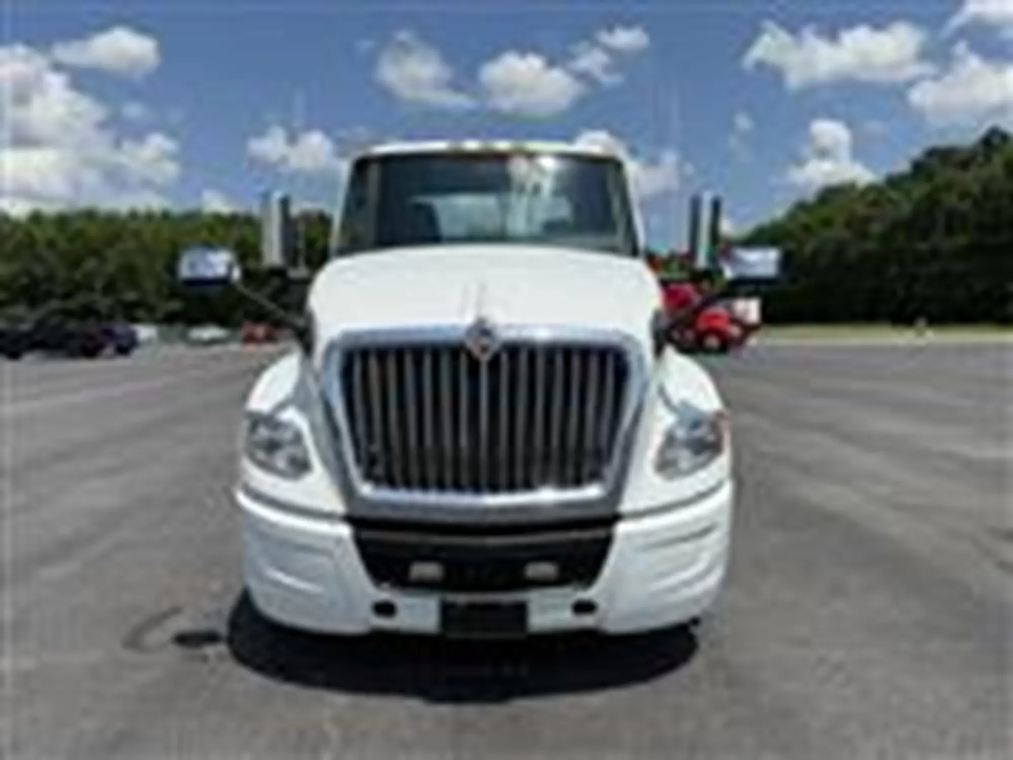 2019 International LT — photo 4