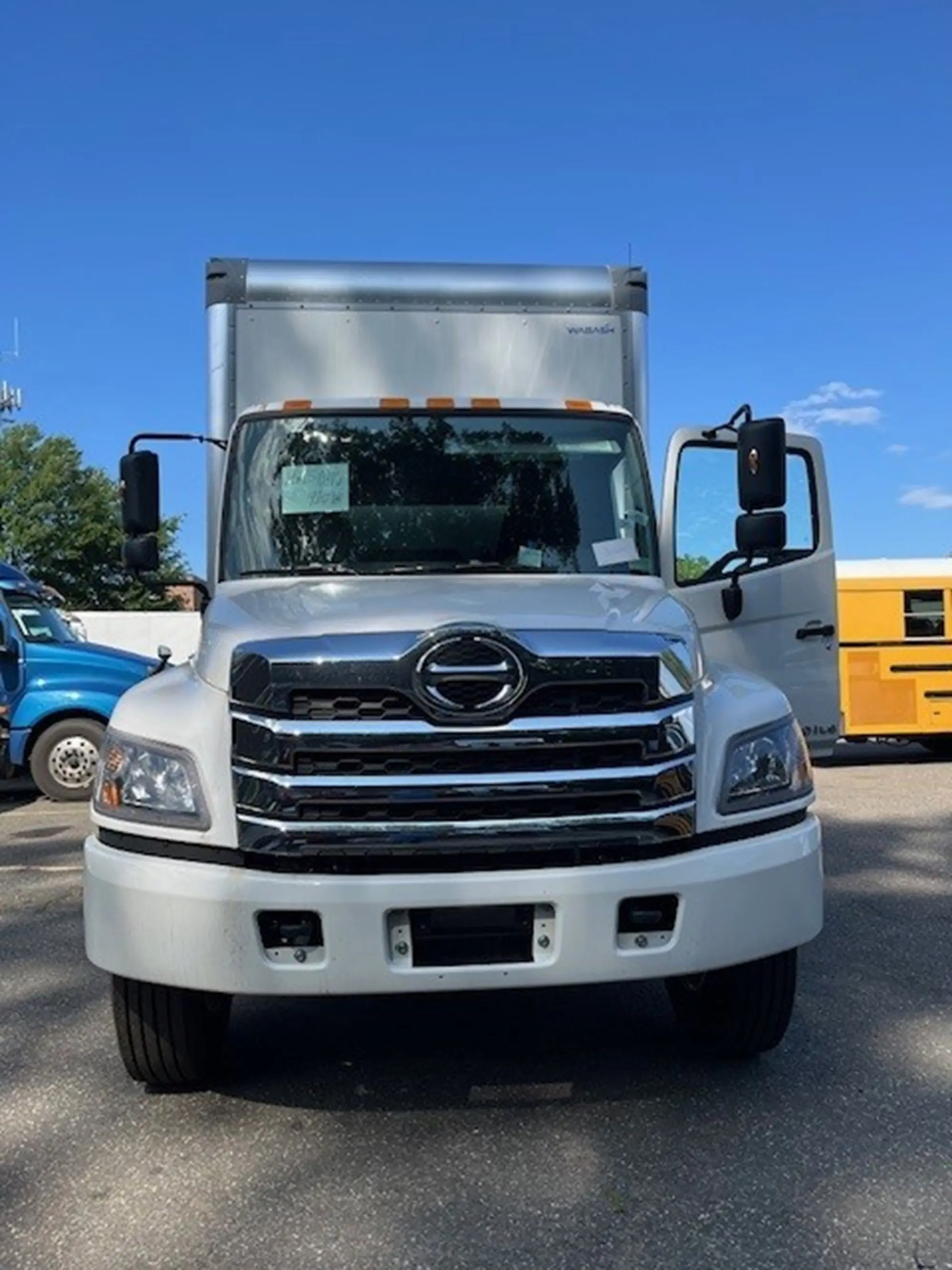 2026 Hino L6 — photo 11