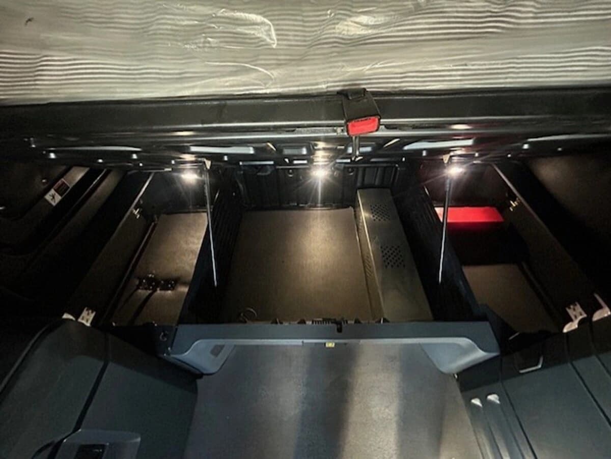 2025 Freightliner Cascadia — photo 20