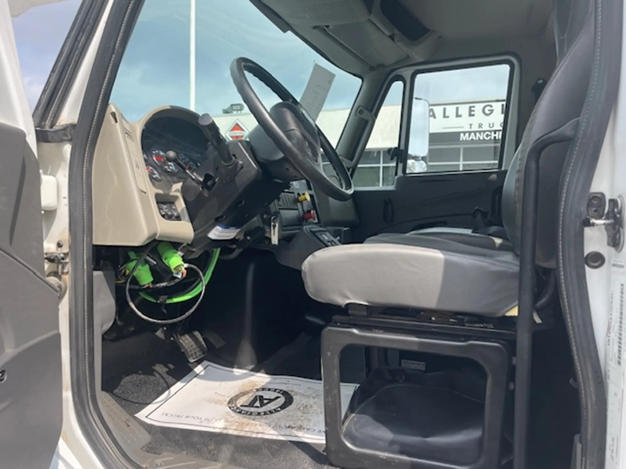 2019 International 4300 — photo 21