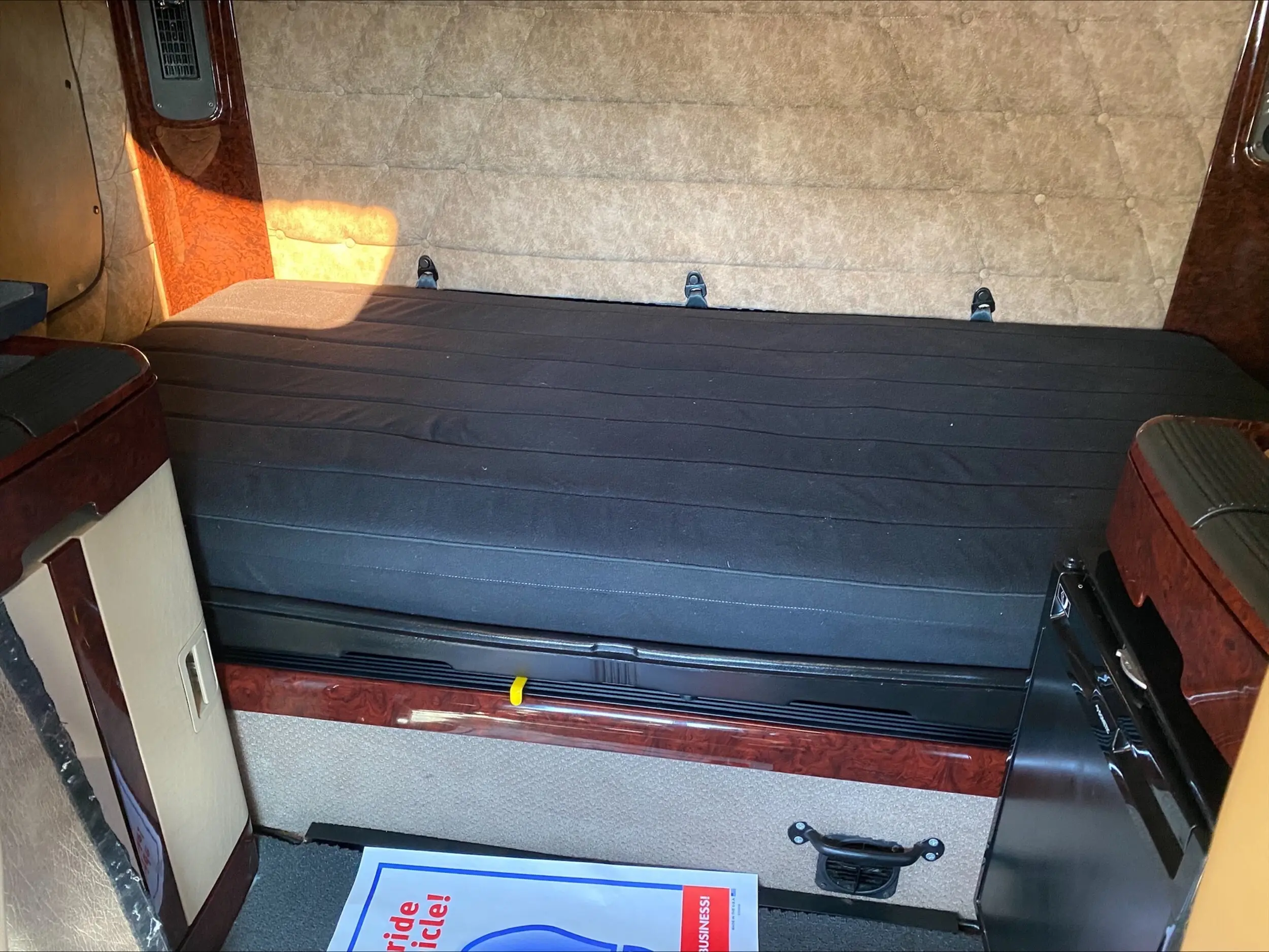 2023 Freightliner 122SD — photo 14