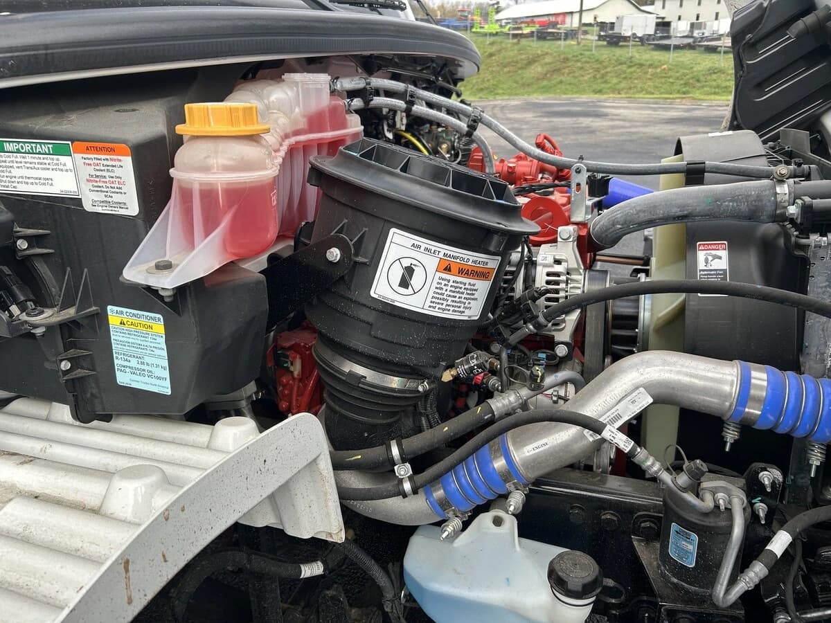 2026 Freightliner M2 106 — photo 10