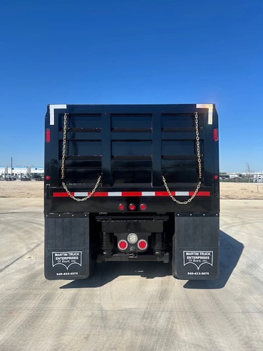 2021 Freightliner 122SD — photo 4