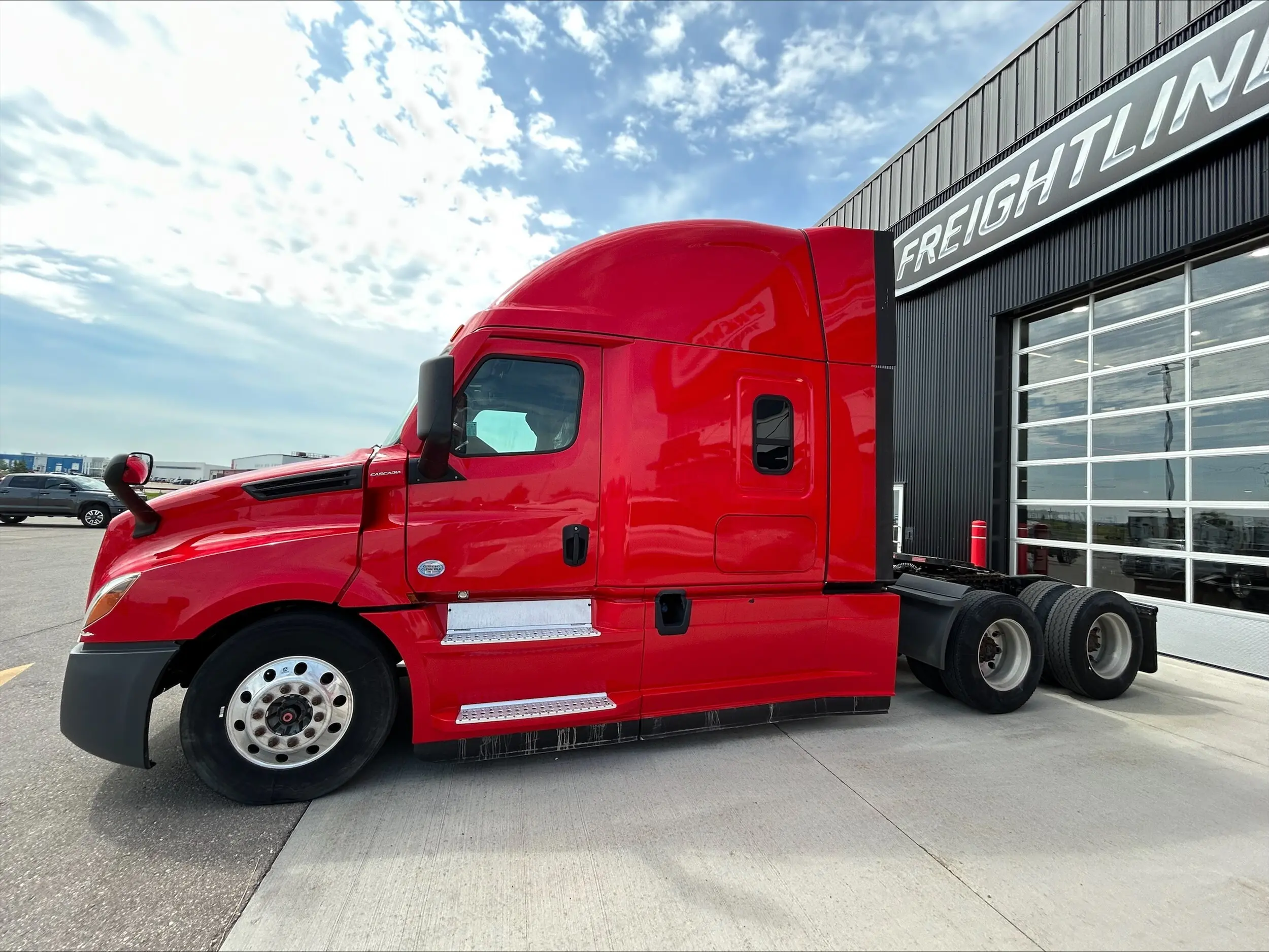 2020 Freightliner Cascadia — photo 5