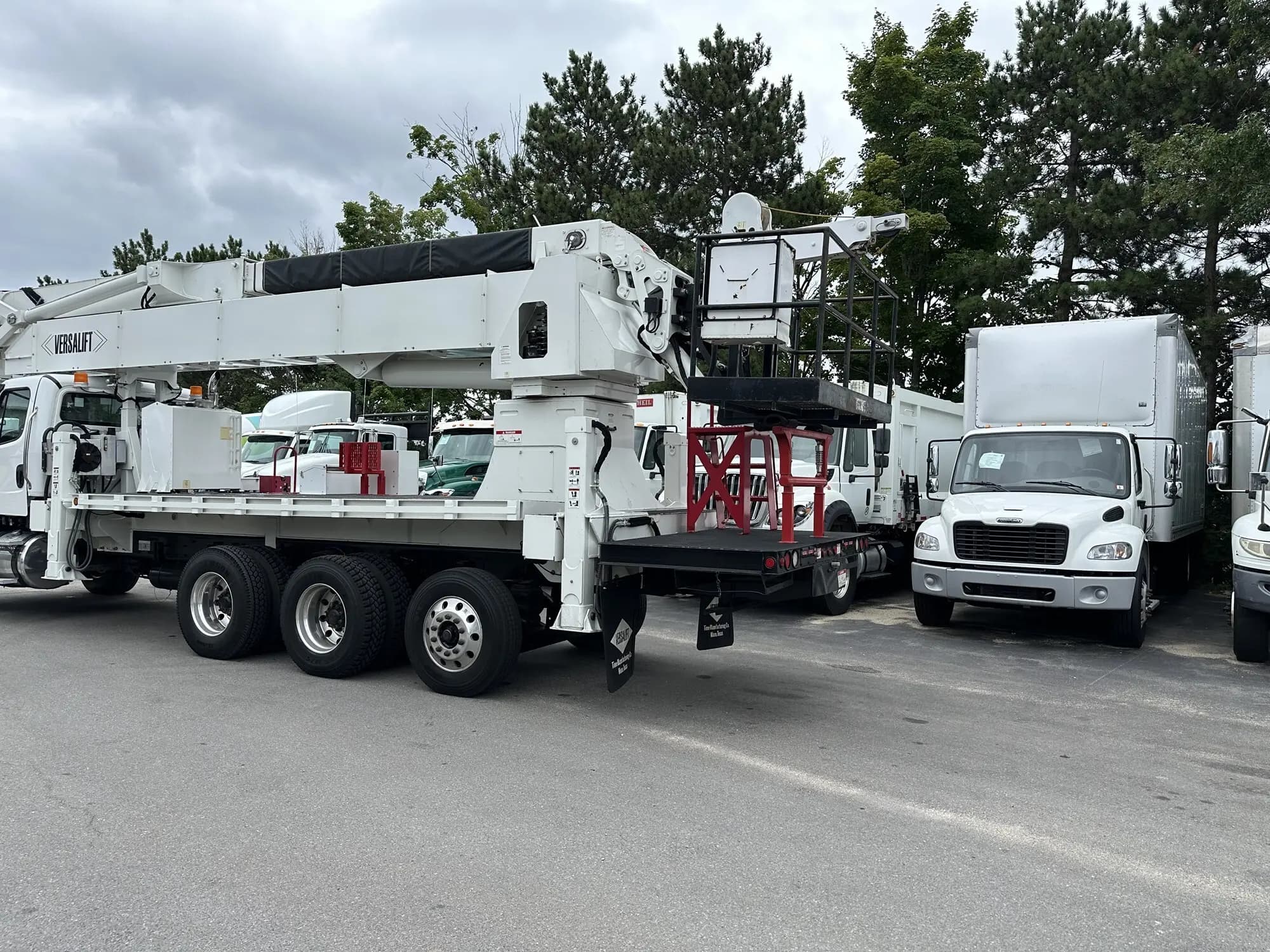 2018 Freightliner 114SD — photo 6