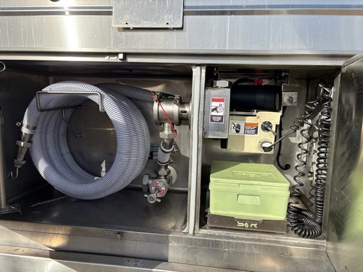 2025 Western Star 49X — photo 8