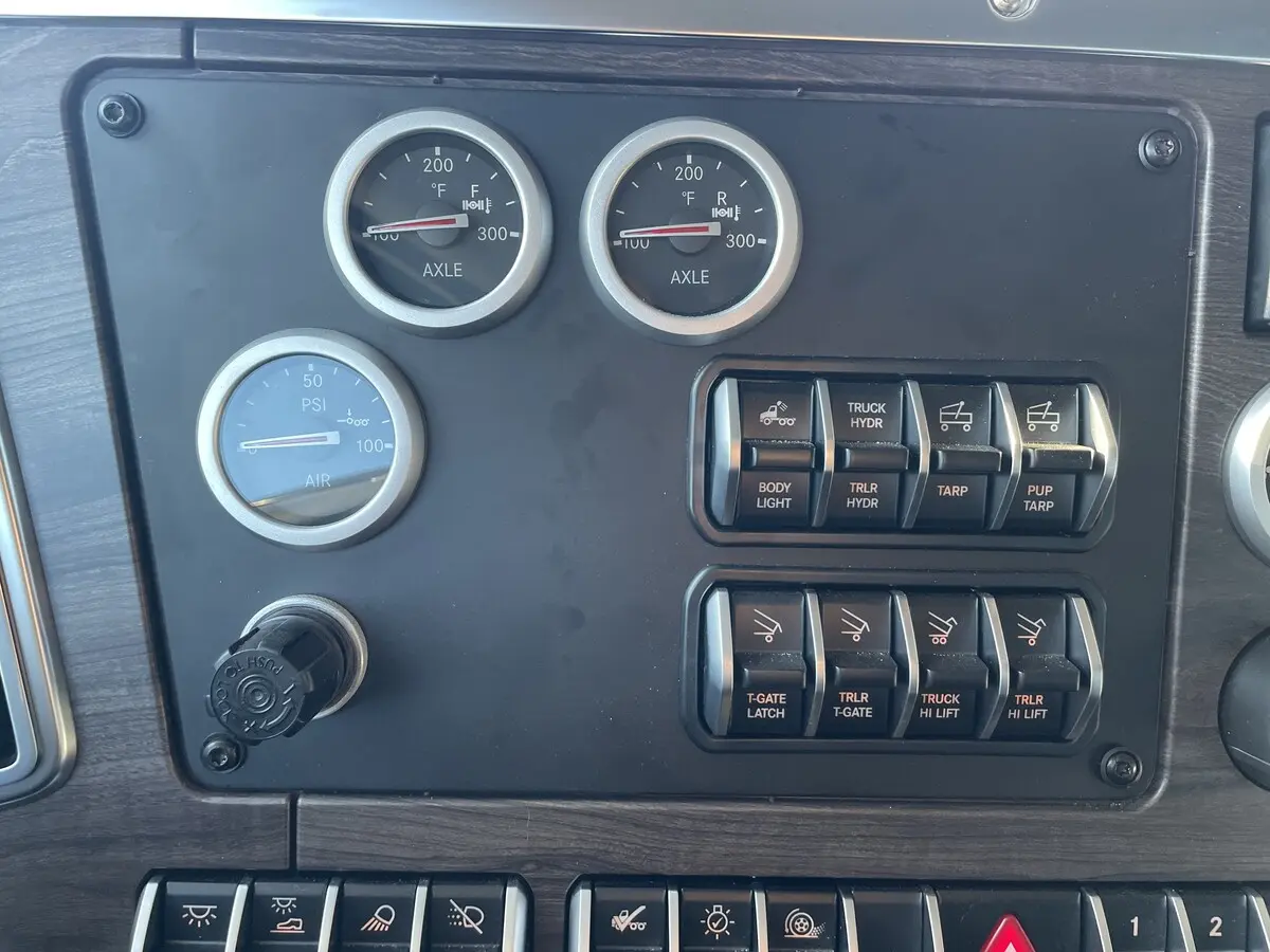 2026 Western Star 49X — photo 28