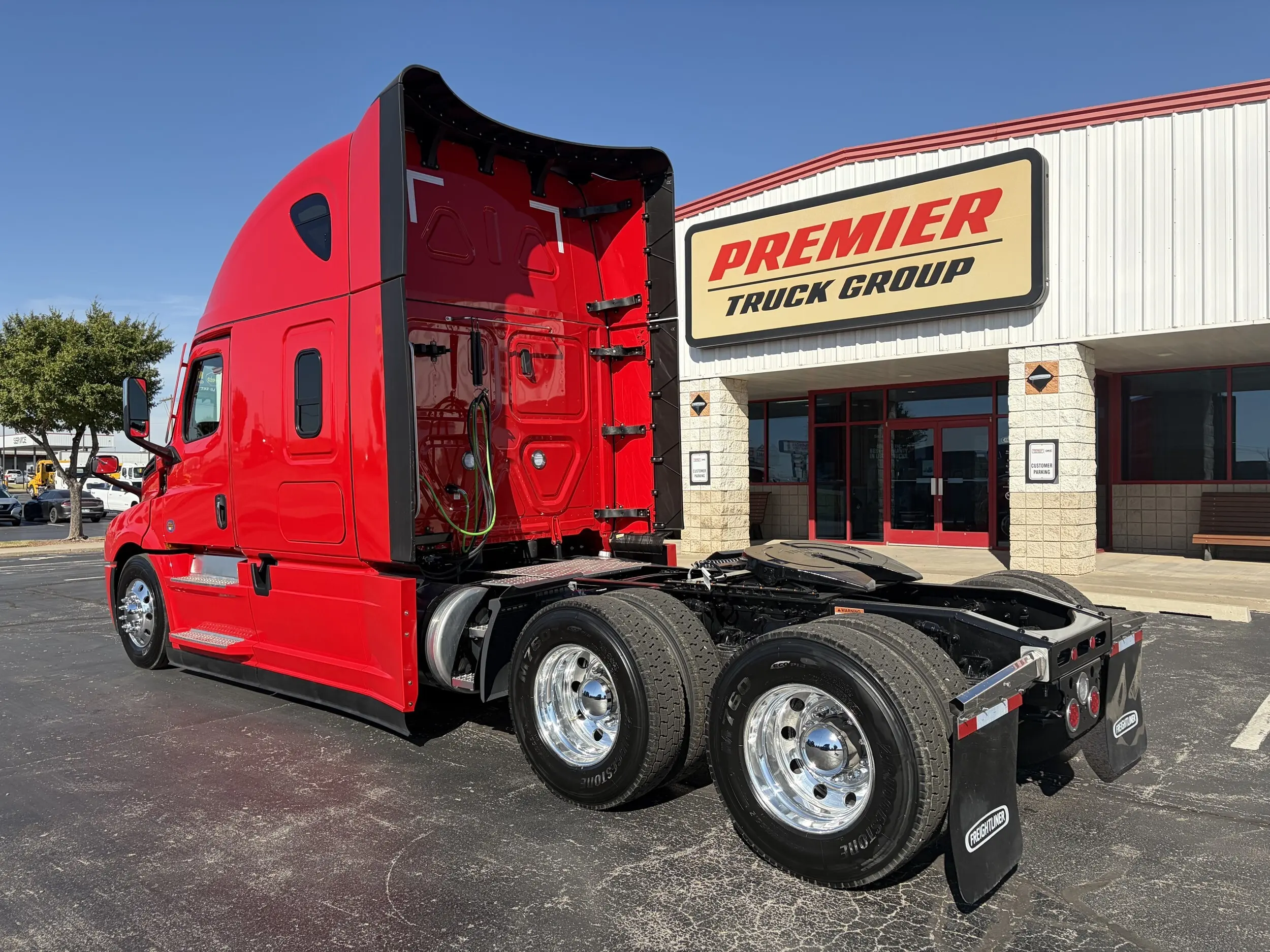 2026 Freightliner Cascadia — photo 4