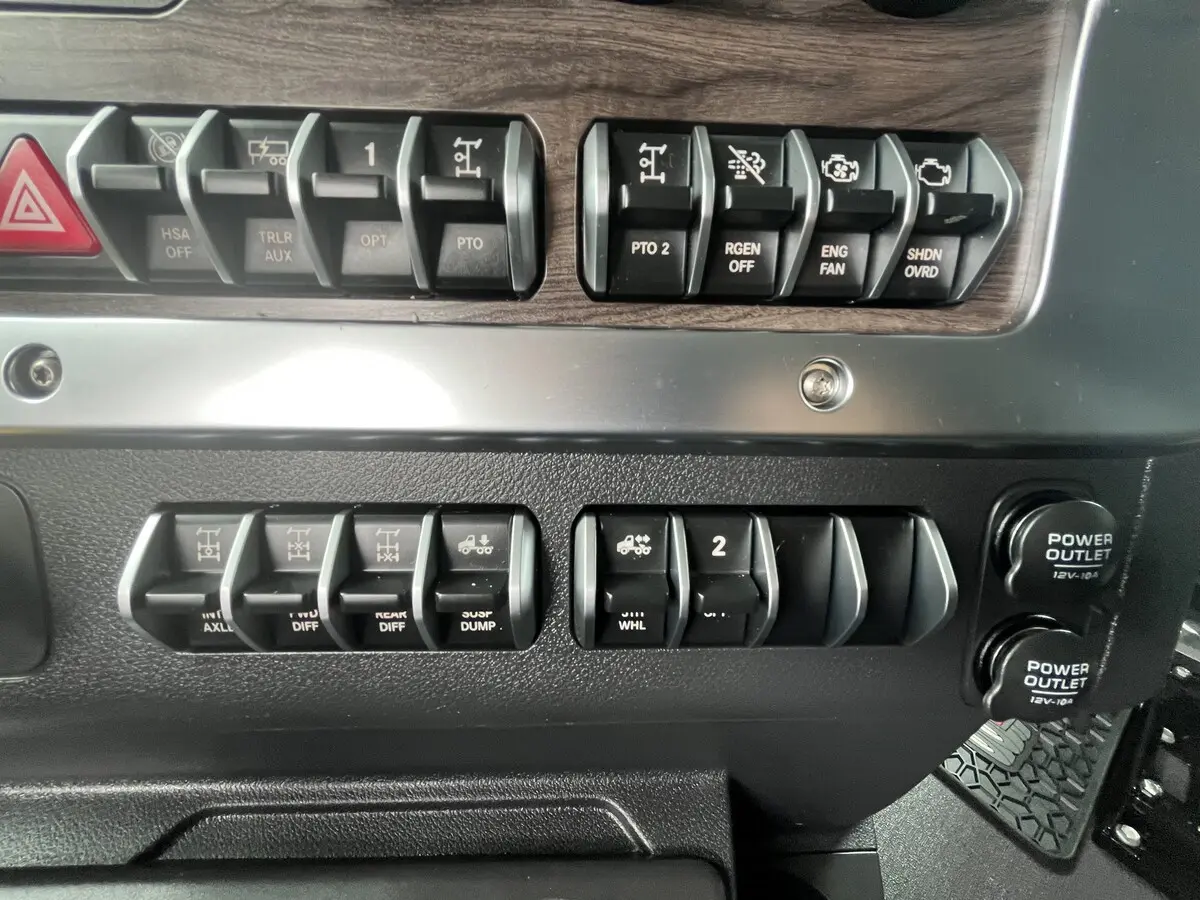 2024 Western Star 49X — photo 30