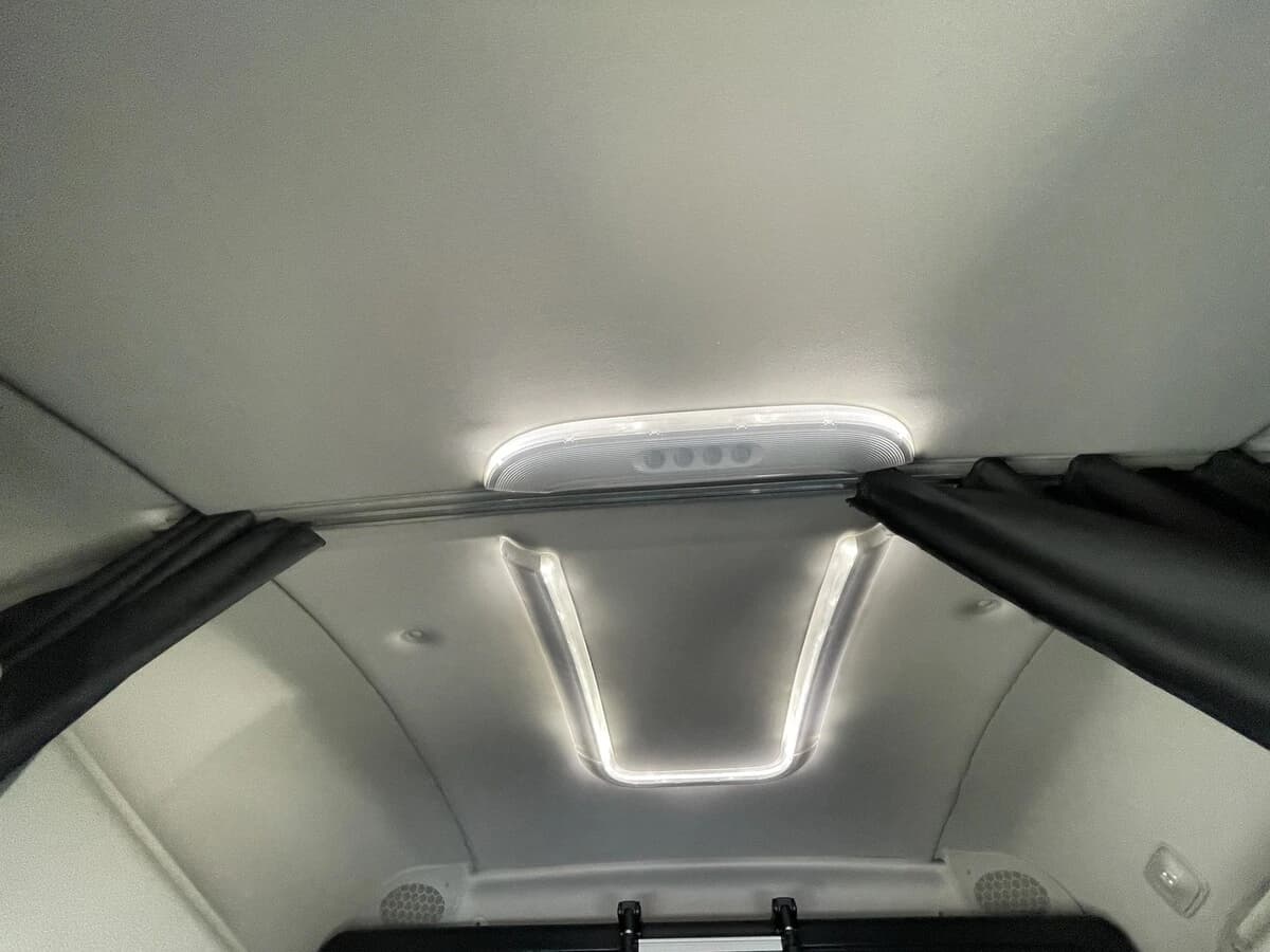 2024 Freightliner Cascadia — photo 25