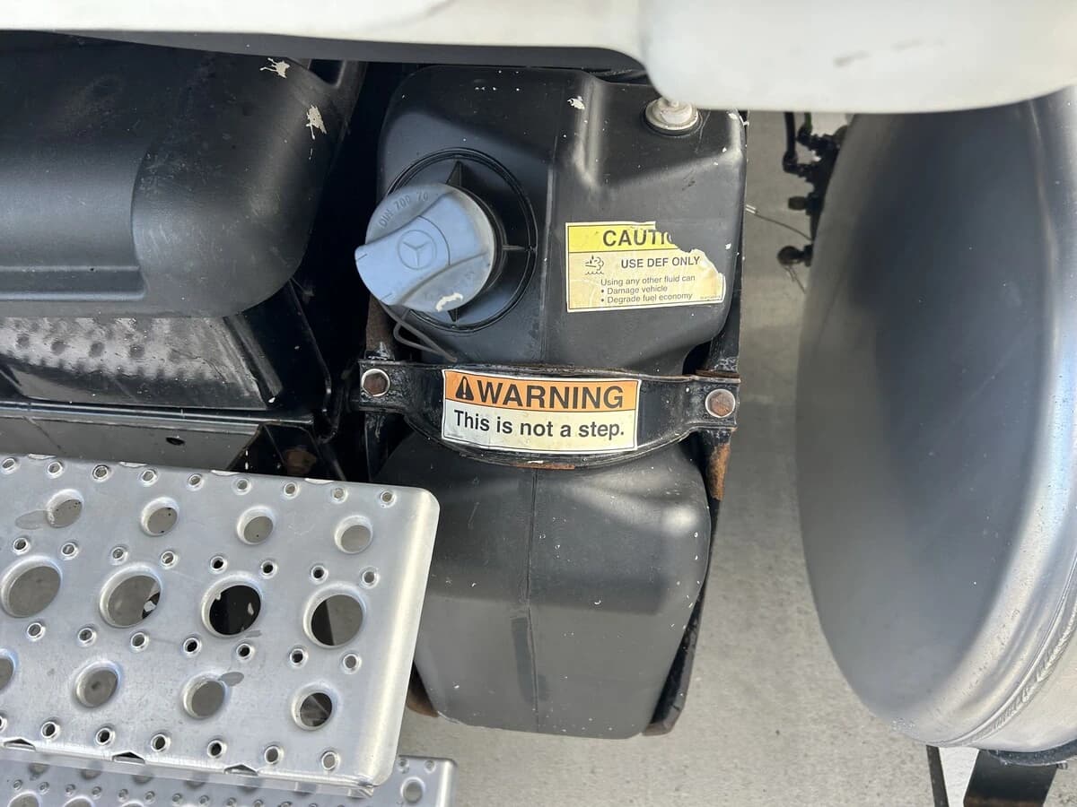 2016 Freightliner Cascadia — photo 14