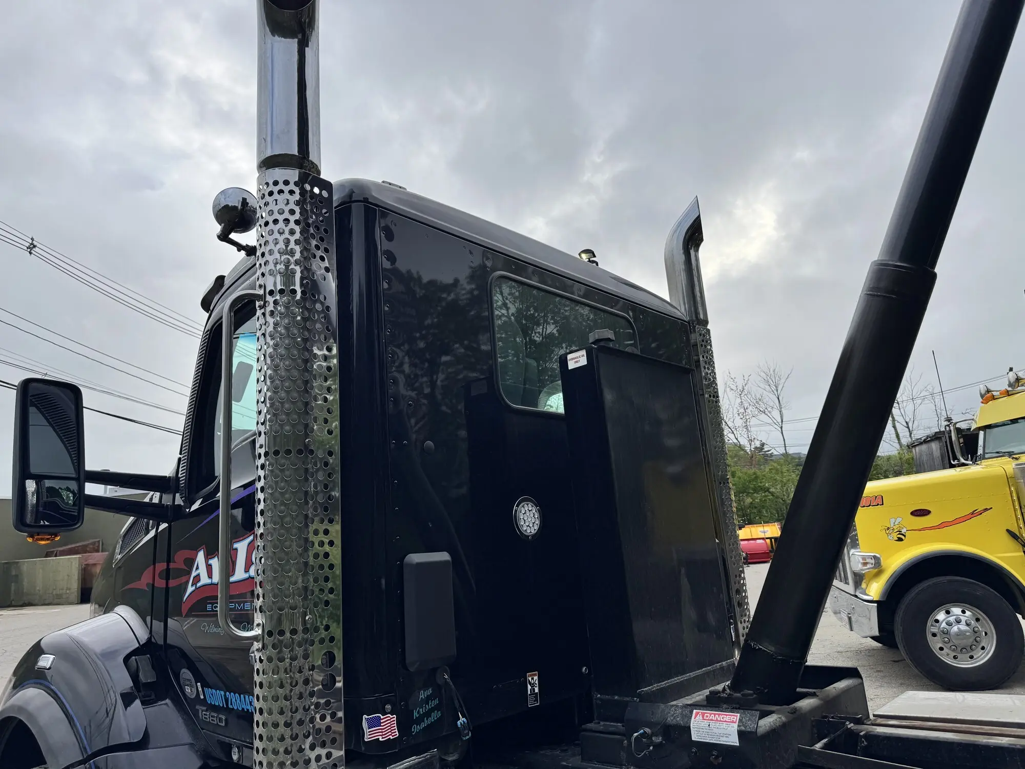 2019 Kenworth T800 — photo 32