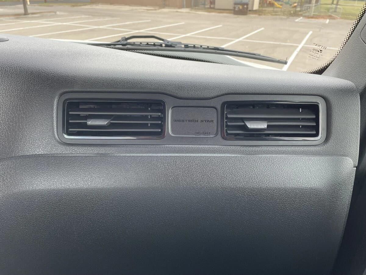 2026 Western Star 49X — photo 24