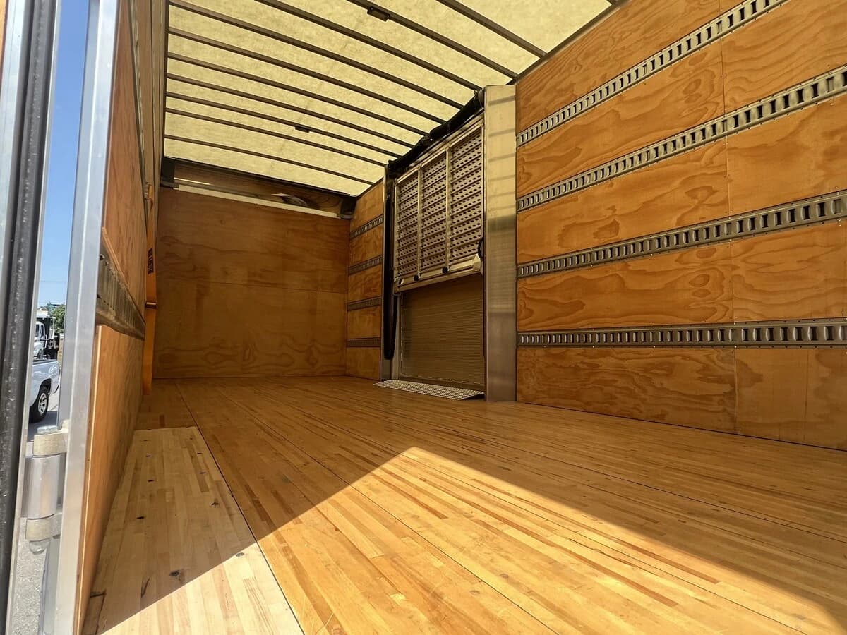 2025 International MV — photo 13