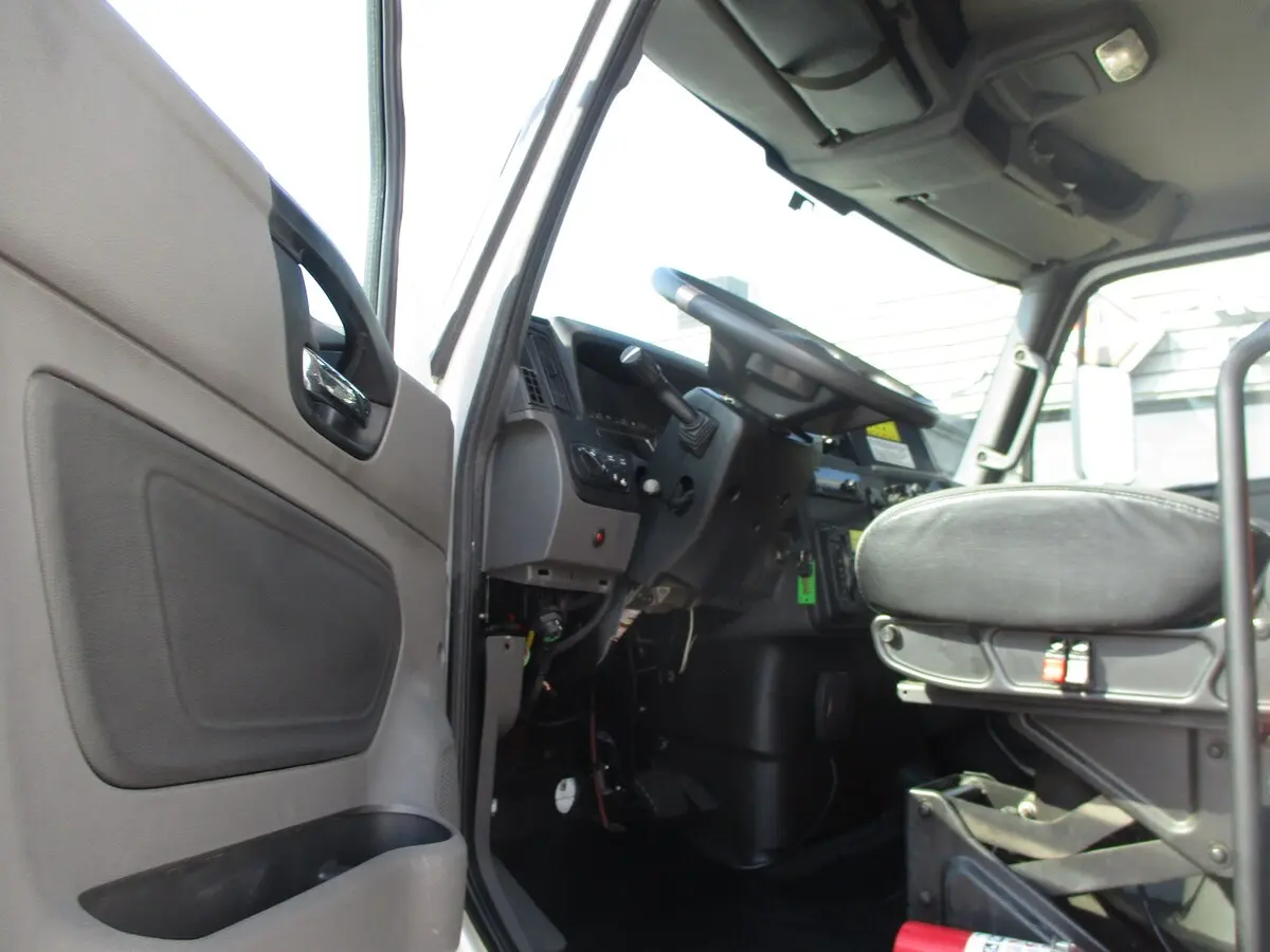 2019 International MV — photo 13