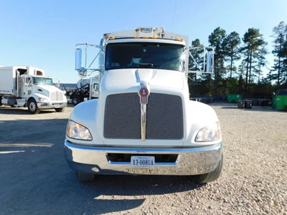 2020 Kenworth T370 — photo 2