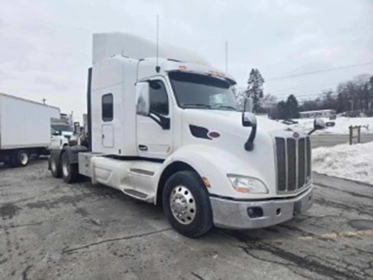 2020 Peterbilt 579 — photo 3