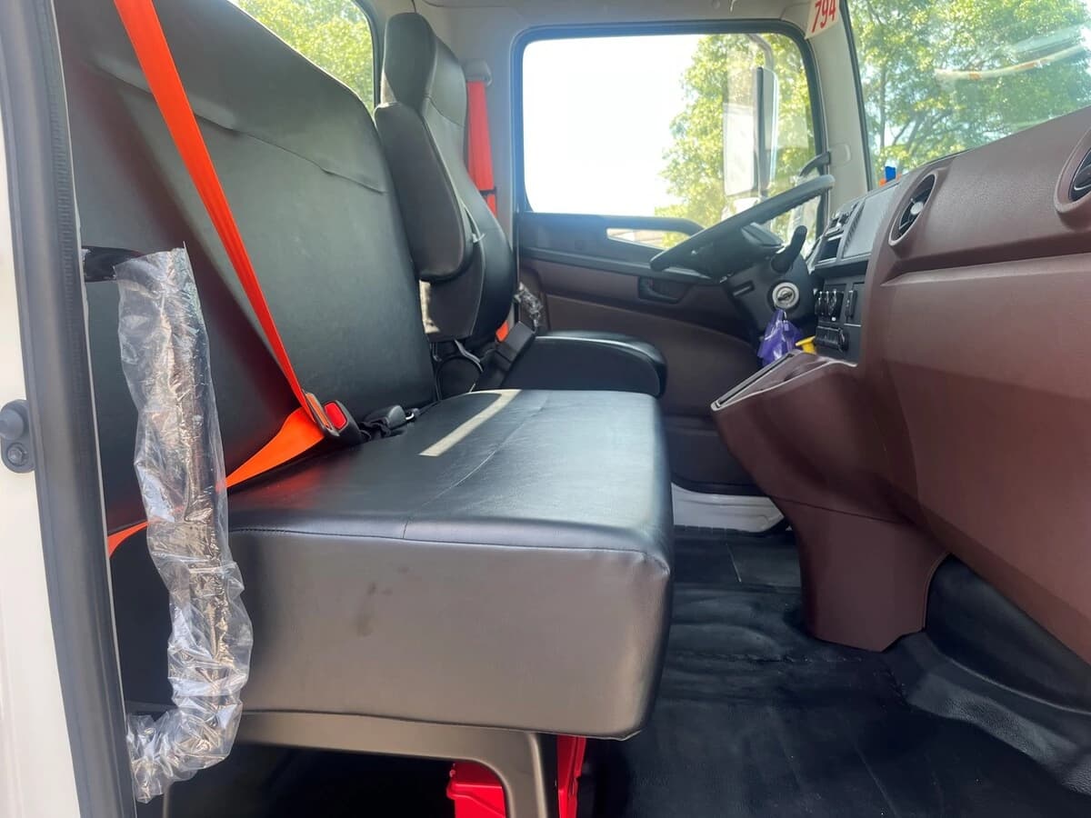 2026 Hino L7 — photo 16