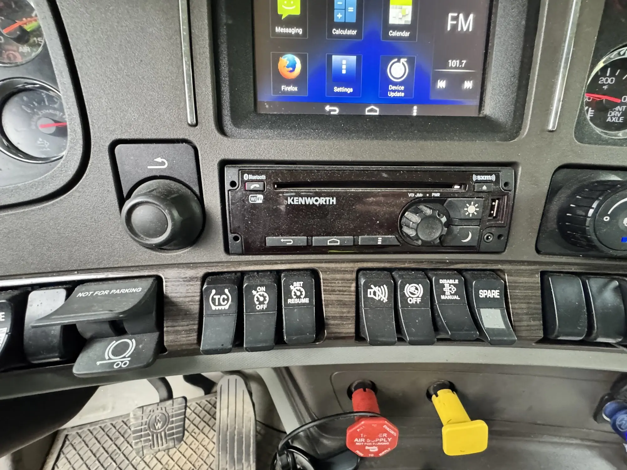 2019 Kenworth T800 — photo 15