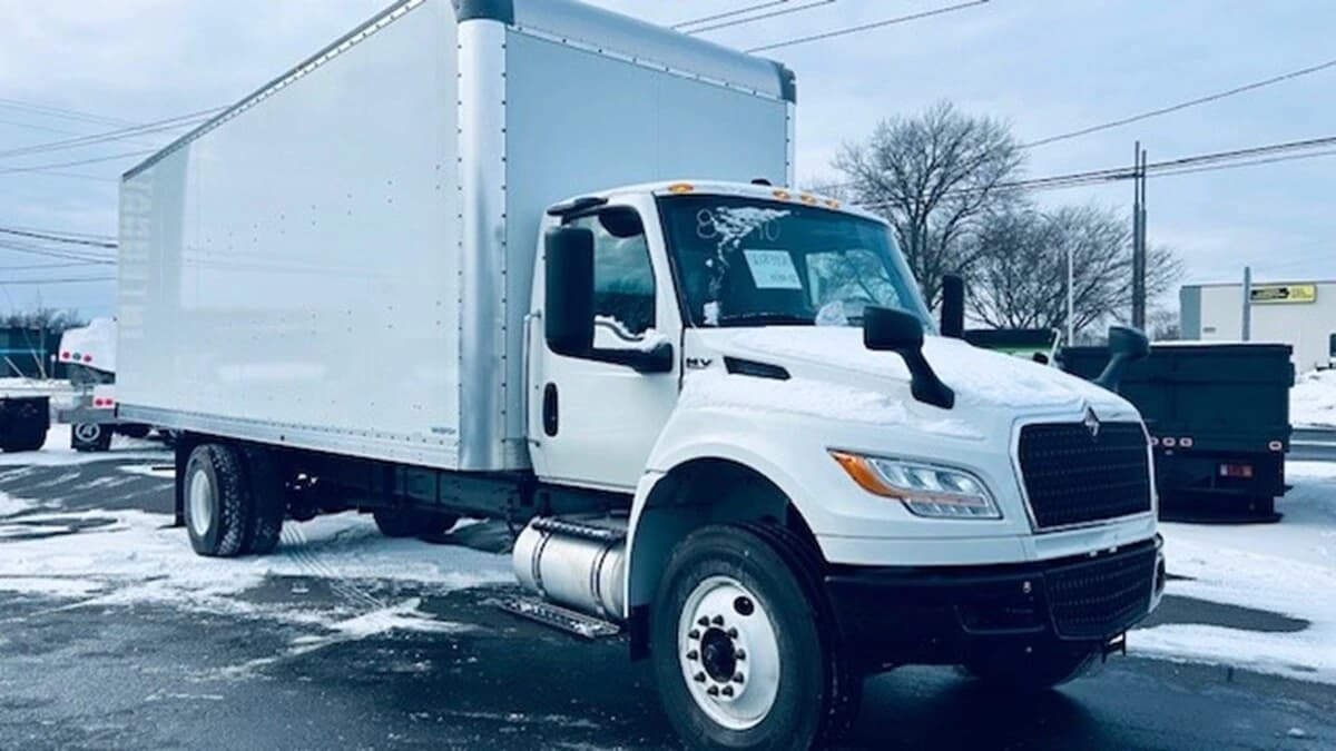 2025 International MV — photo 2