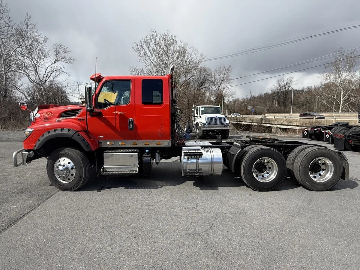 2020 International HV — photo 8