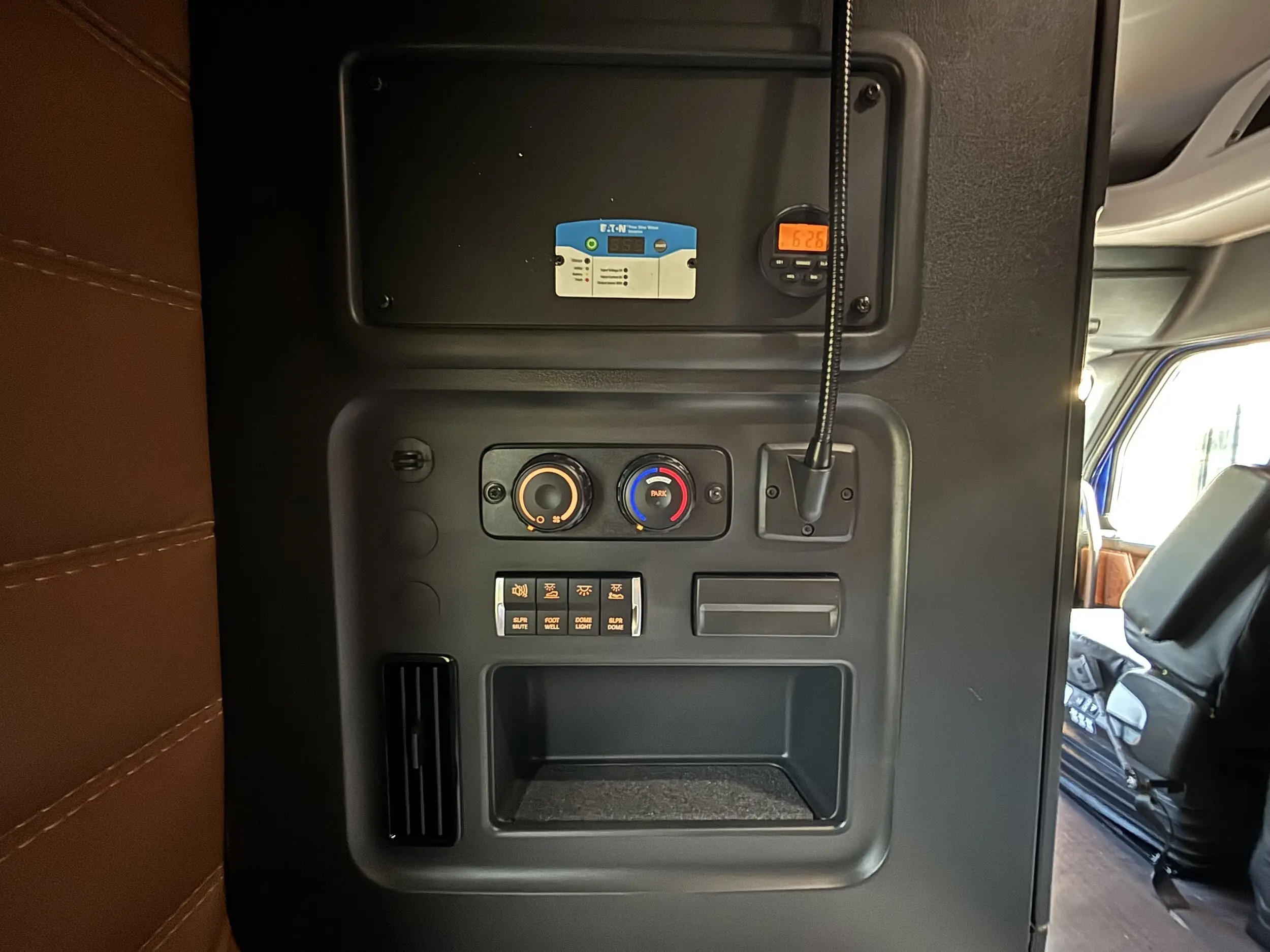 2026 Freightliner Cascadia — photo 14