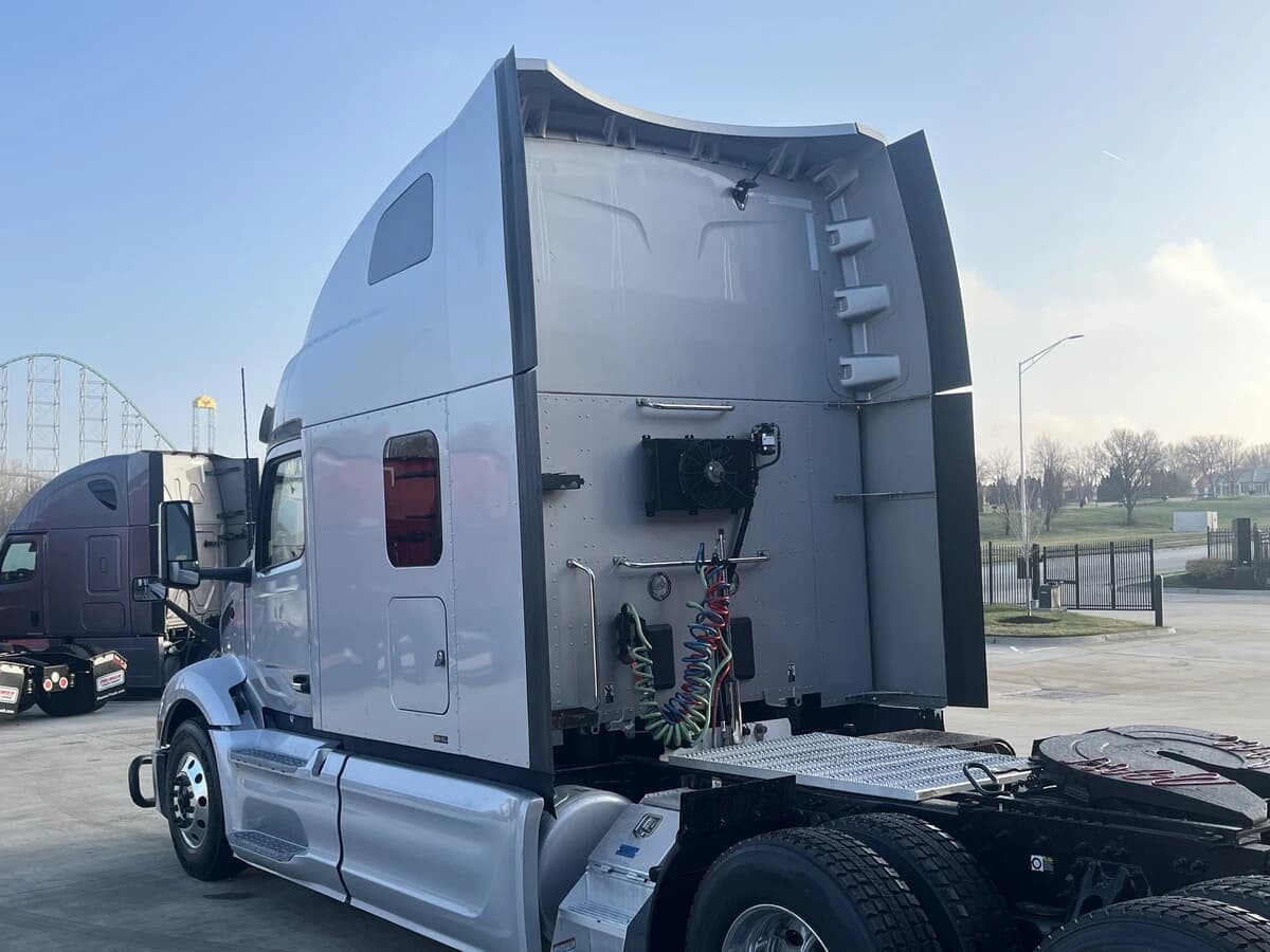 2023 Peterbilt 579 — photo 5