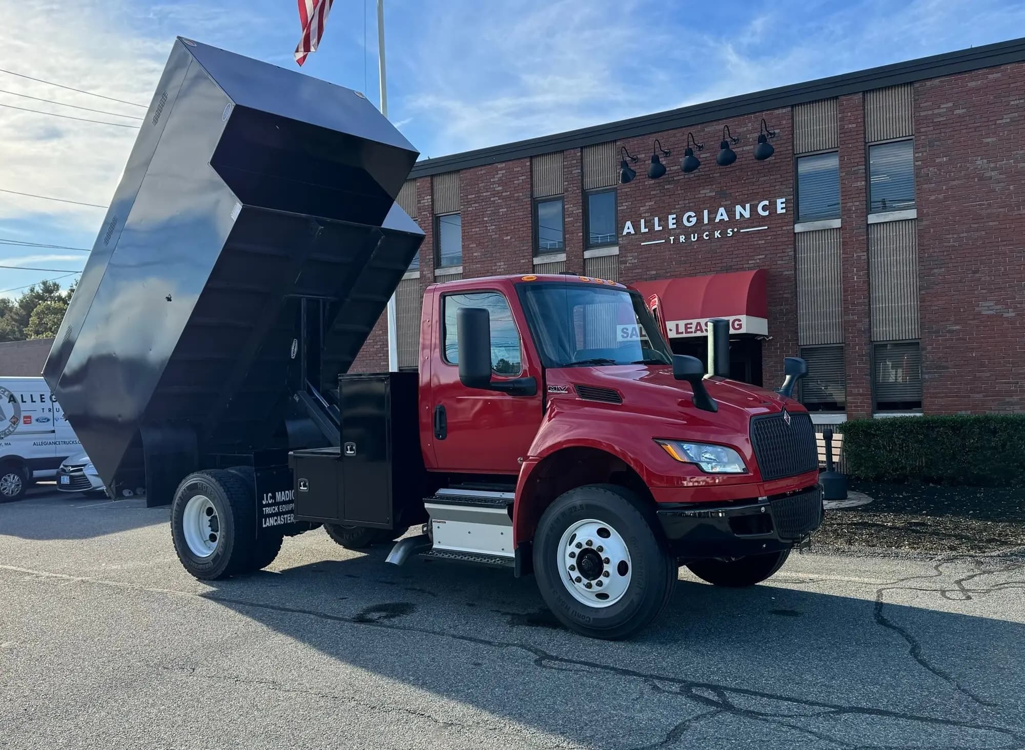 2025 International MV — photo 14