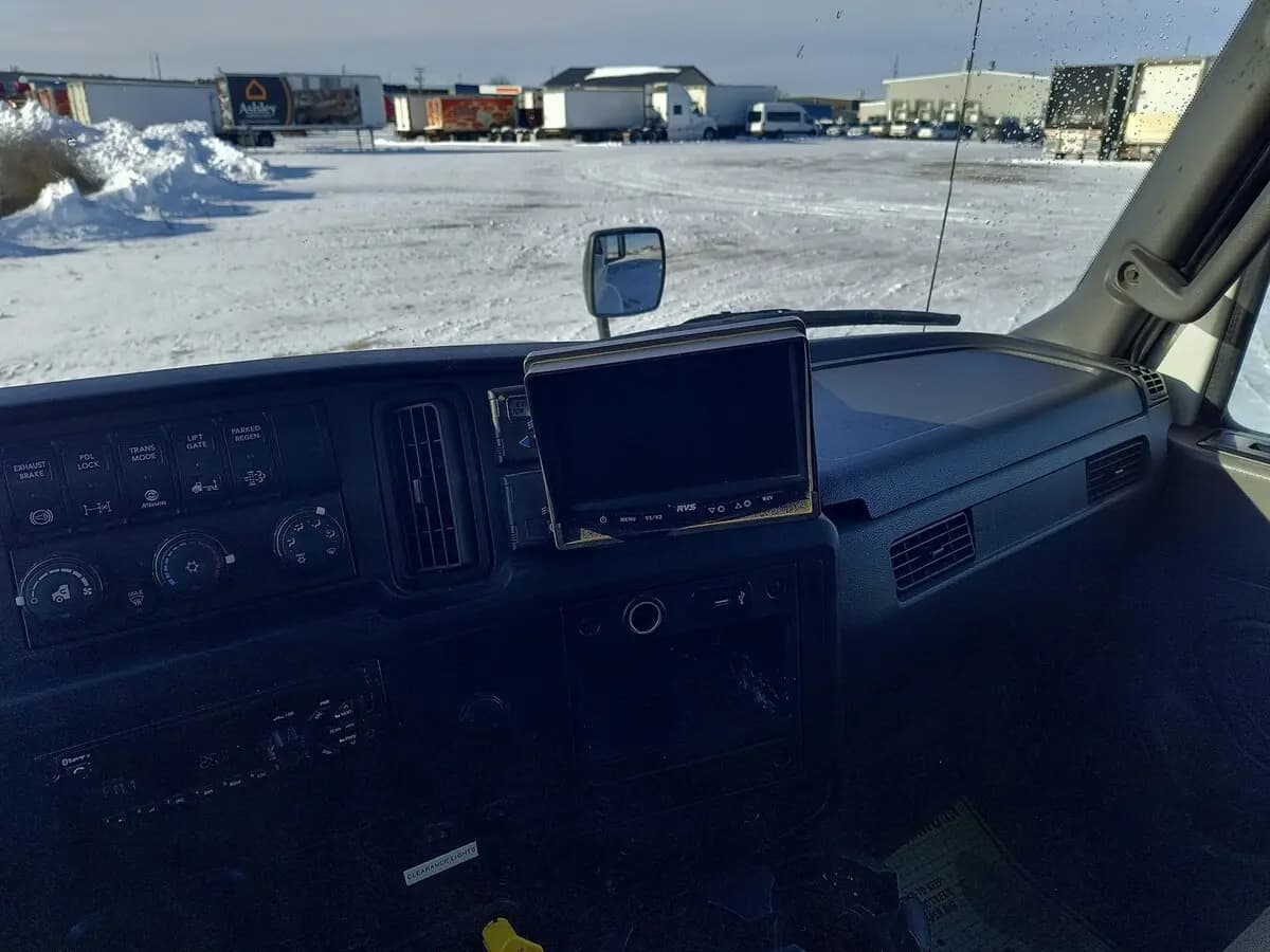 2020 International MV — photo 9