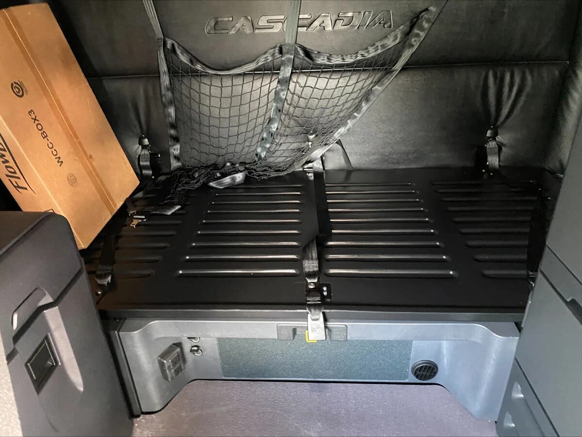 2026 Freightliner Cascadia — photo 15