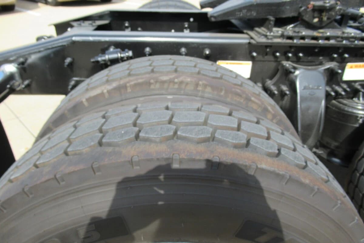 2023 Freightliner Cascadia — photo 14