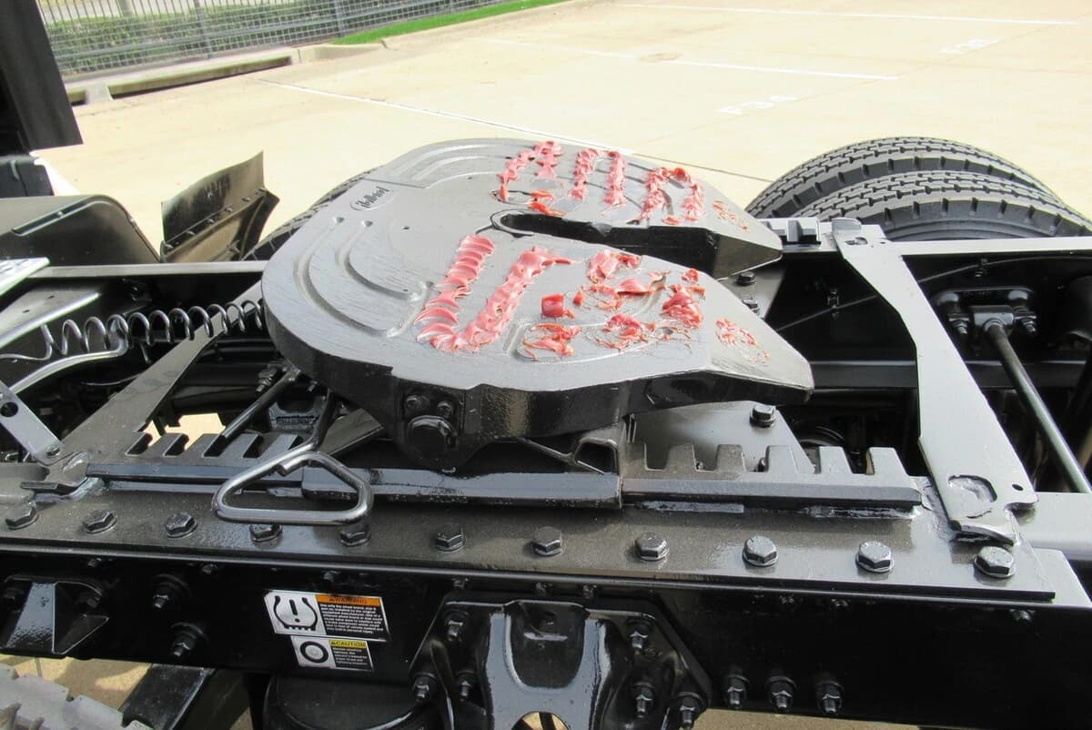 2023 Kenworth T680 — photo 23