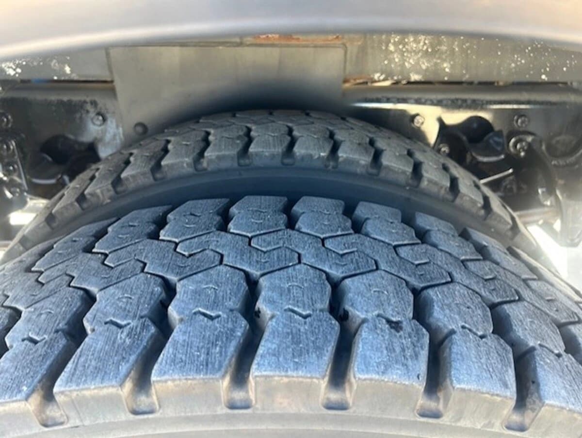 2020 Freightliner M2 106 — photo 10