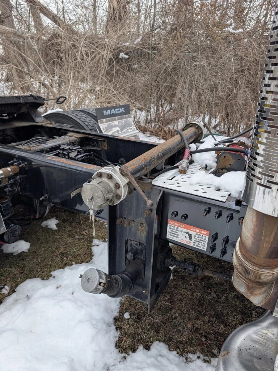 2020 Mack Pinnacle — photo 7