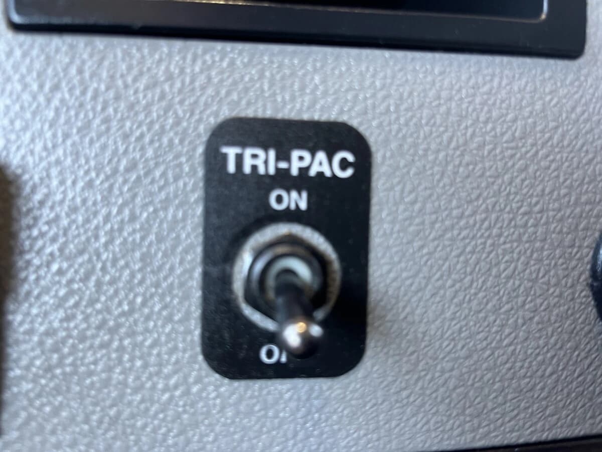 2021 Freightliner Cascadia — photo 32