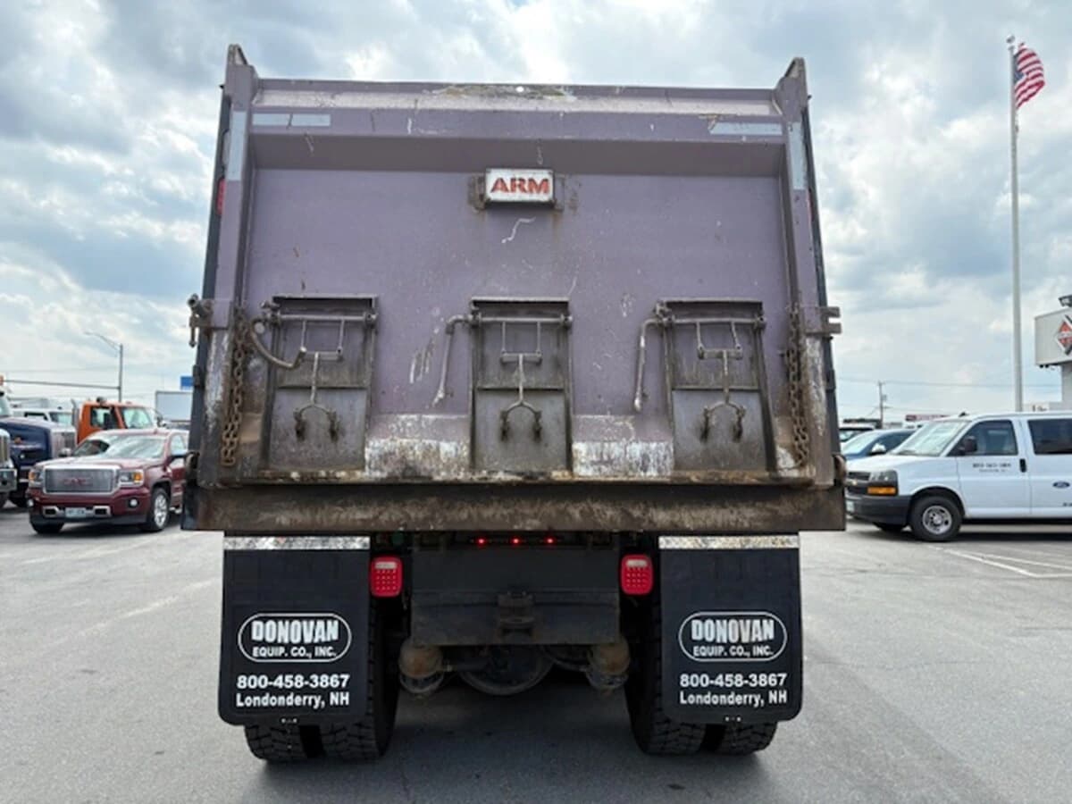 2021 International HV — photo 10