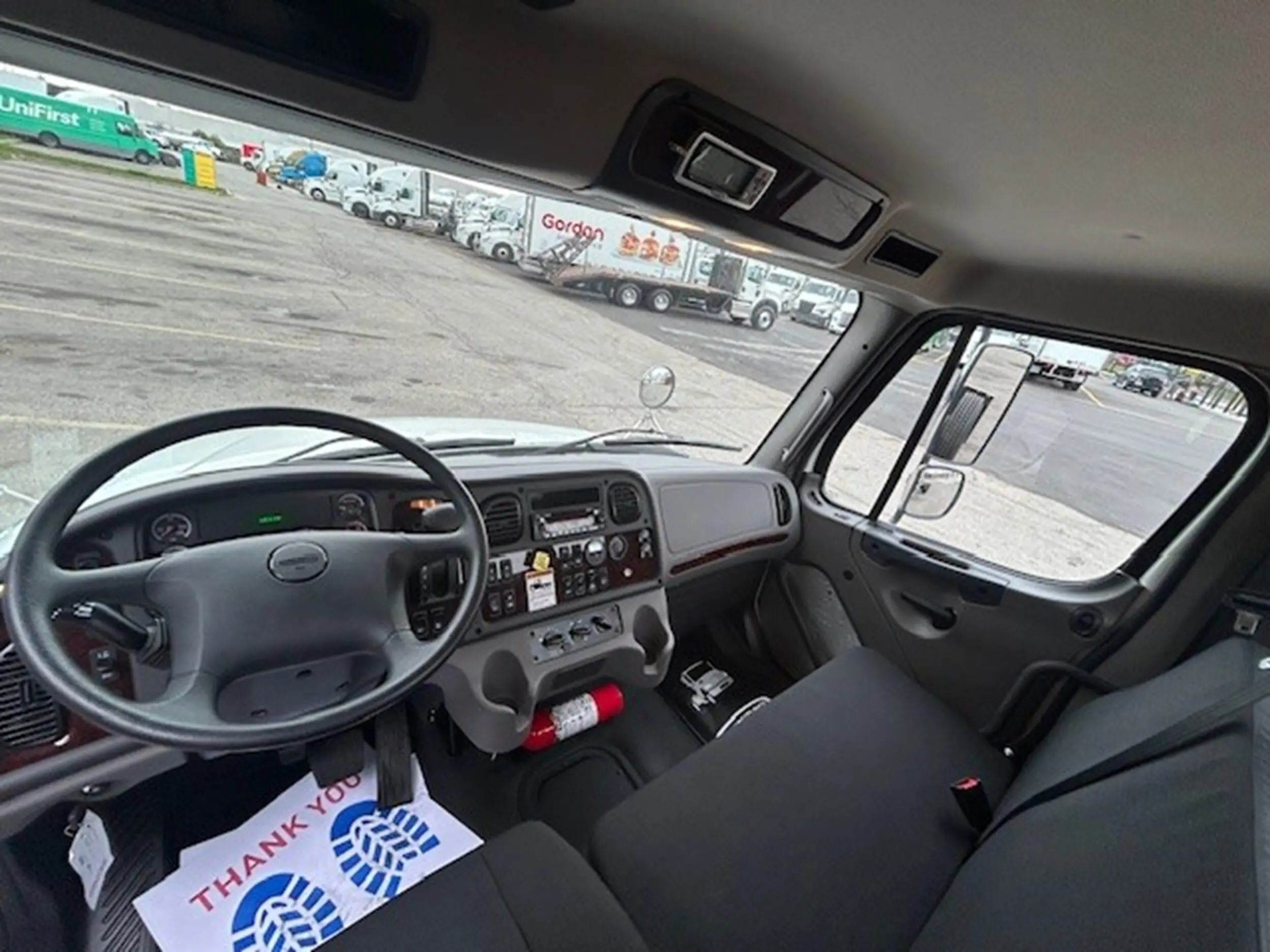 2026 Freightliner M2 106 — photo 6