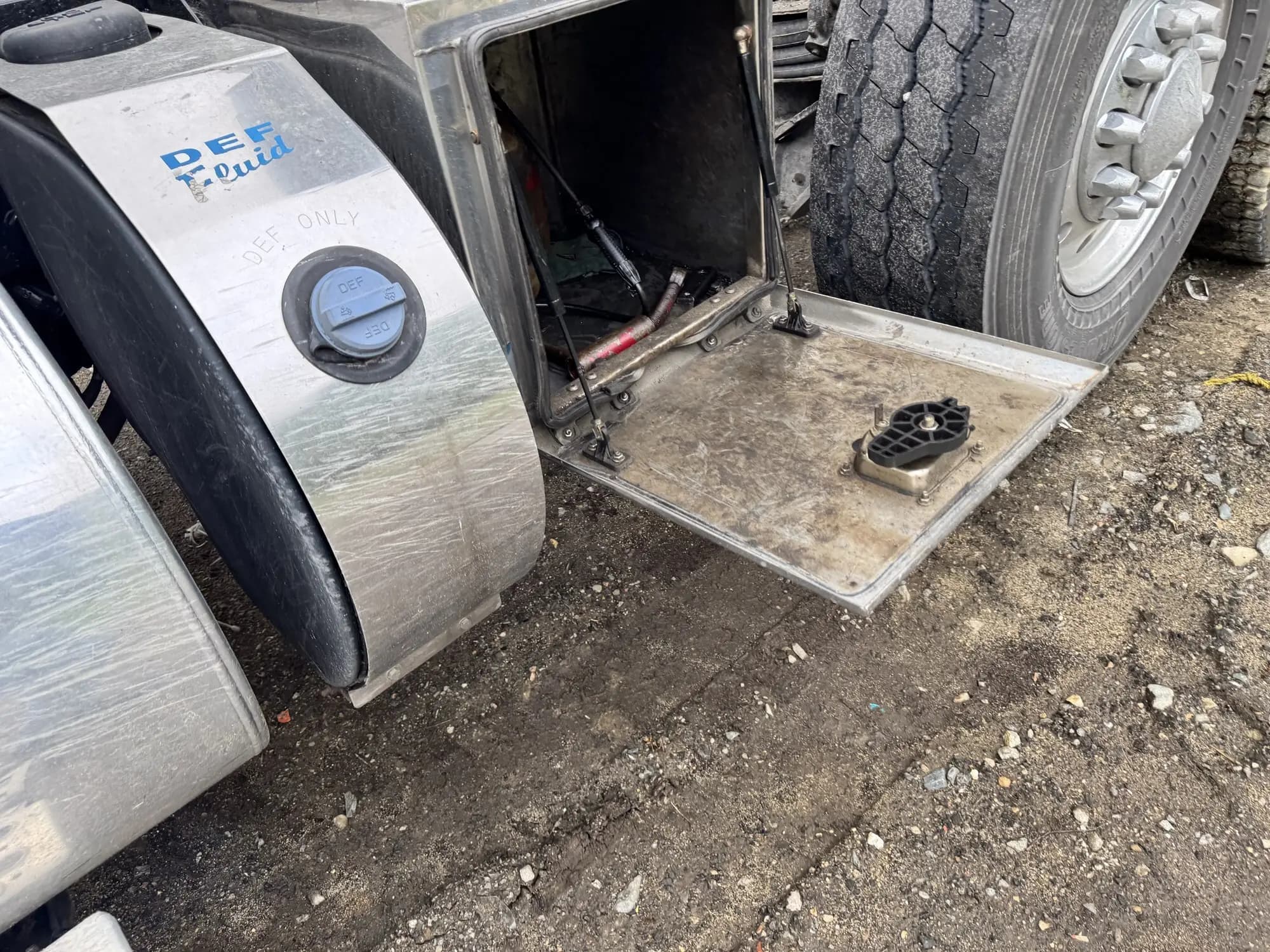 2019 Kenworth T800 — photo 29