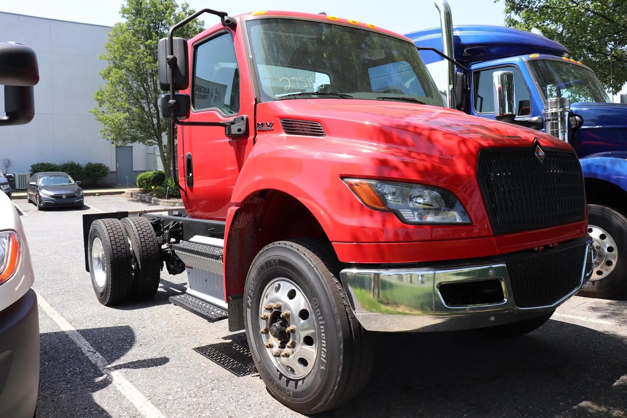 2026 International MV — photo 2