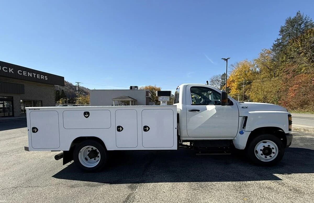 2024 International CV — photo 6