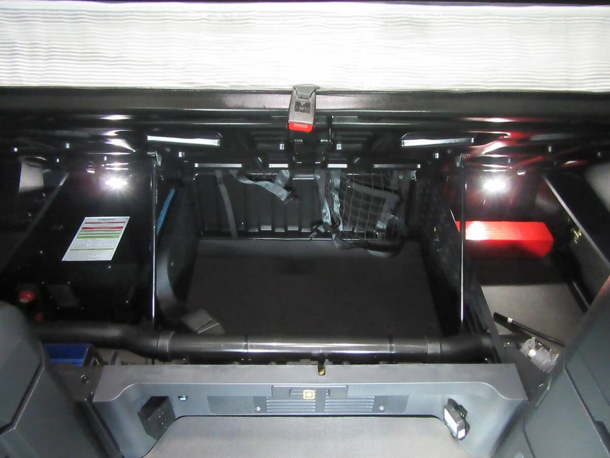 2025 Freightliner Cascadia — photo 31