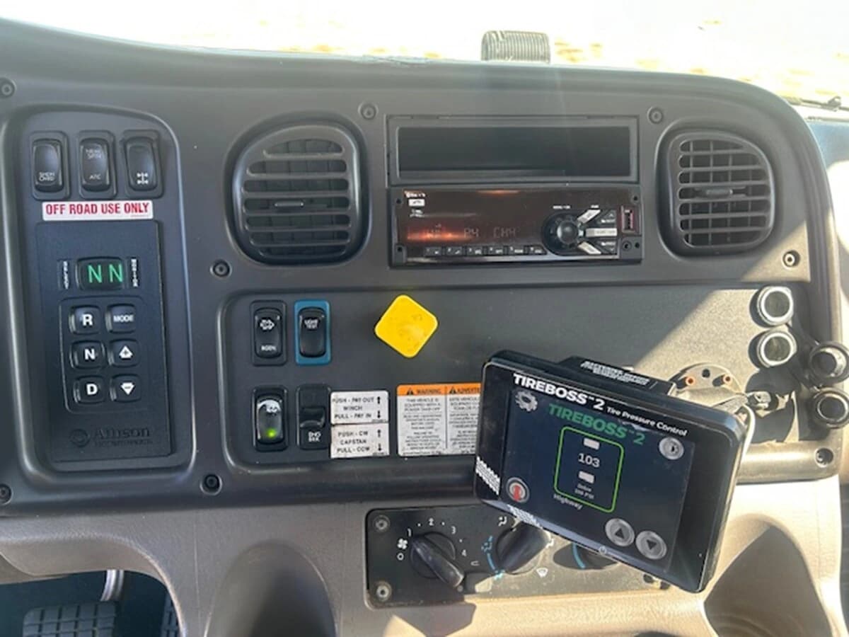 2020 Freightliner M2 106 — photo 20