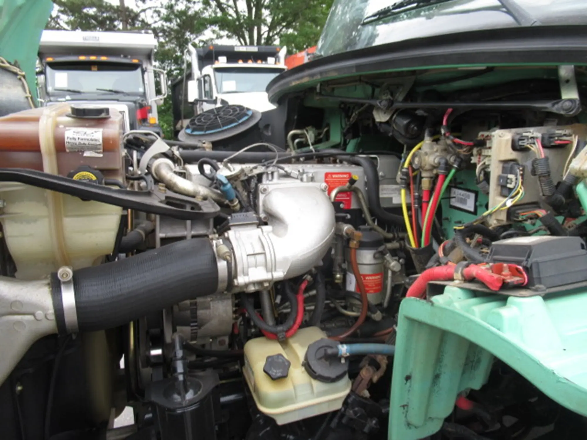 2009 Freightliner M2 106 — photo 16