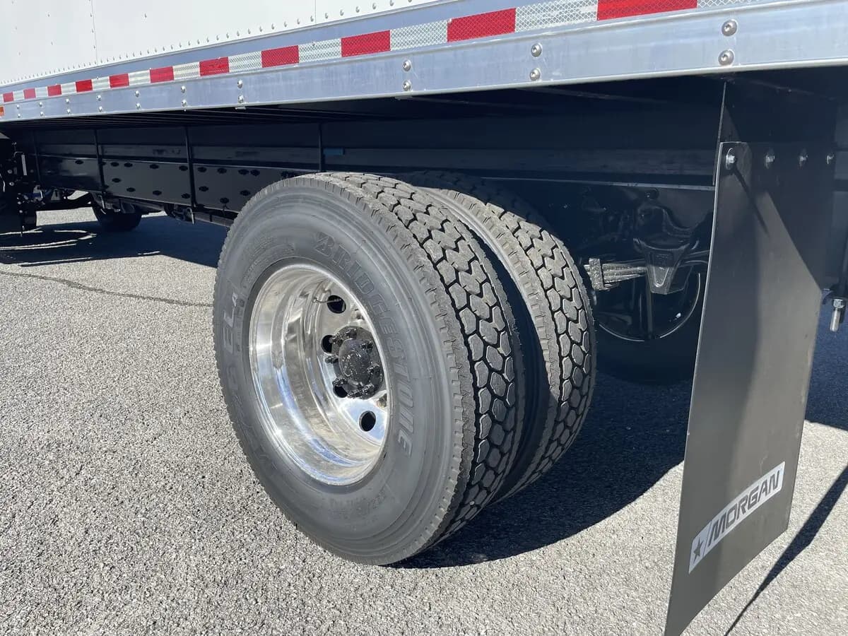 2026 Freightliner M2 106 — photo 15