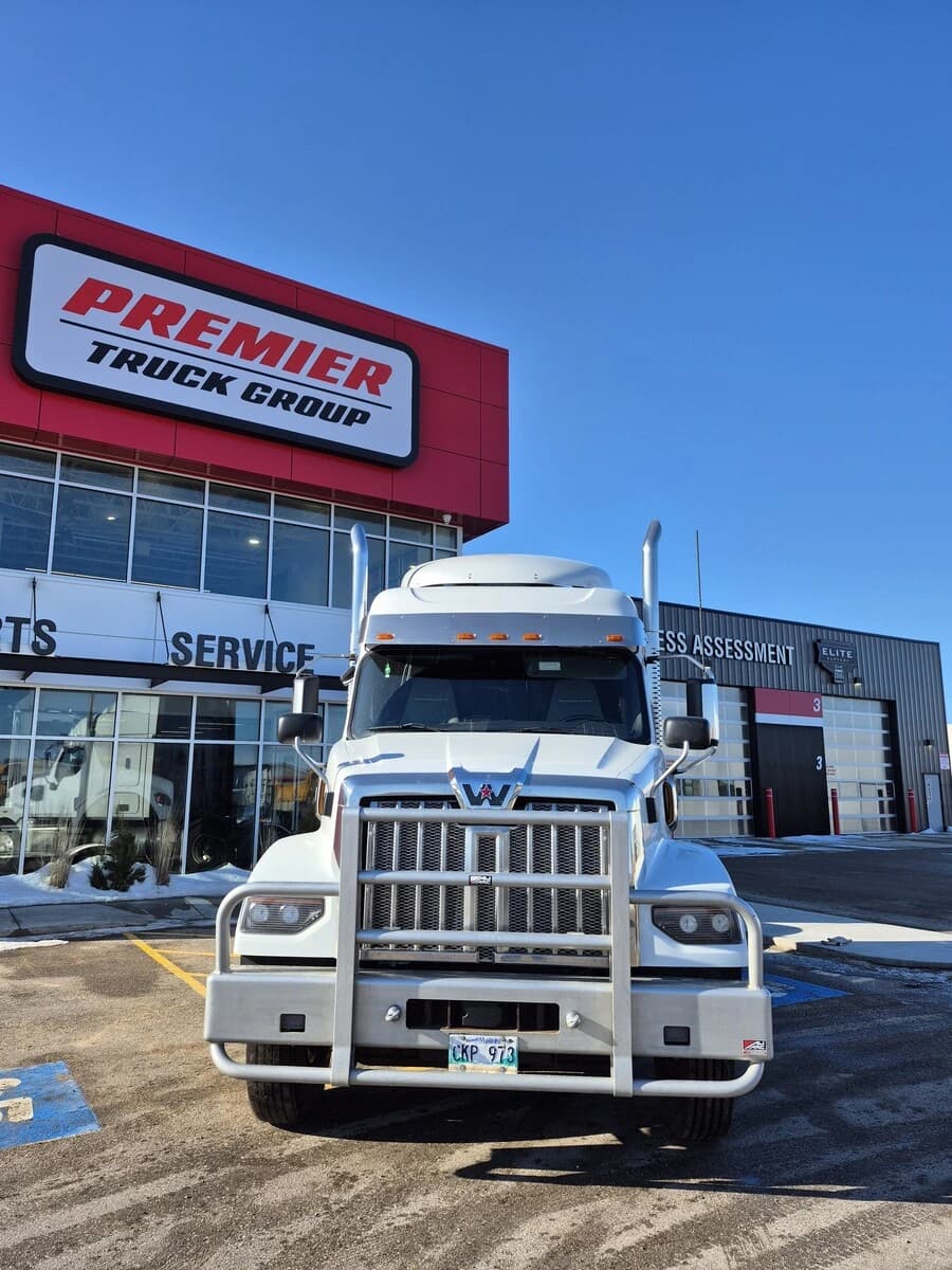 2023 Western Star 49X — photo 3