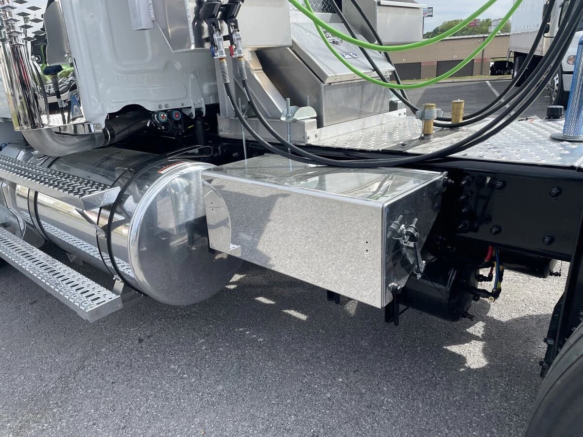 2027 Western Star 49X — photo 18