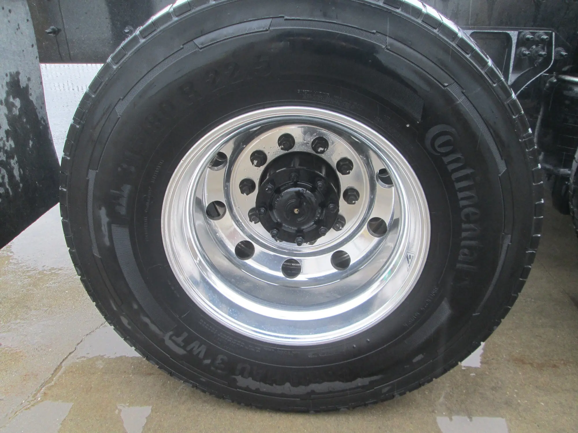 2024 International HX — photo 12