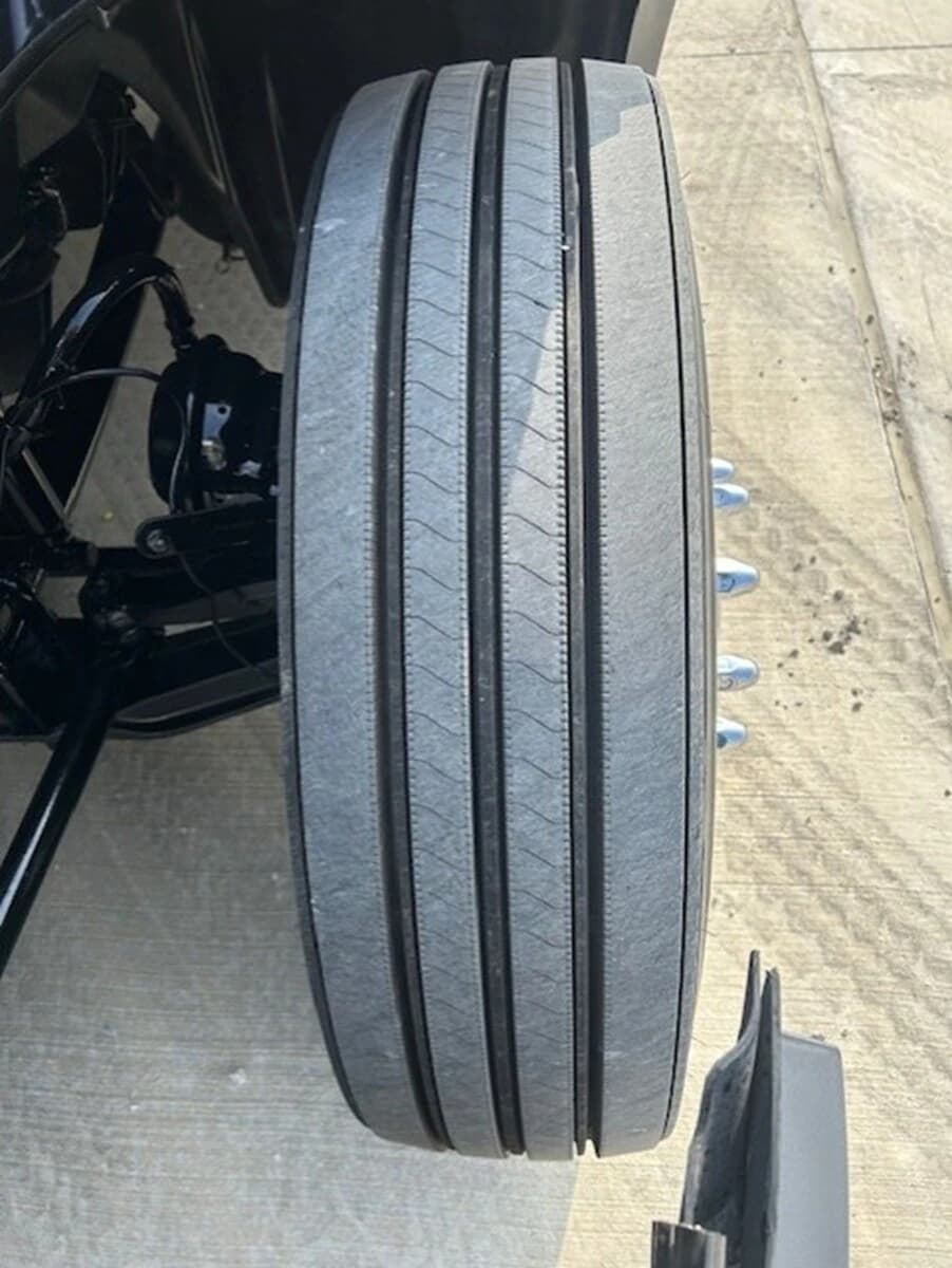 2023 Freightliner Cascadia — photo 13